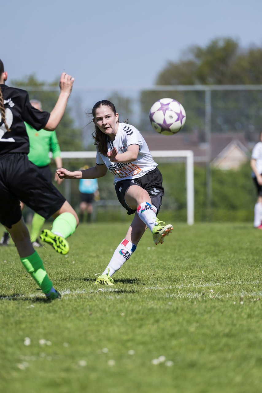 Bild 149 - wBJ SV Henstedt Ulzburg - FSG Oldendorf Itzehoe : Ergebnis: 6:3